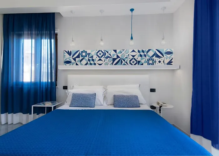 Готель Leone 3*