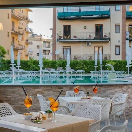 Leone Hotell