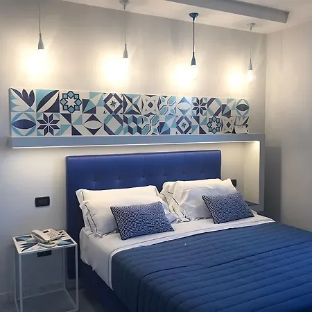 Leone Hotel