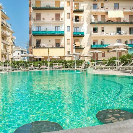 Готель Leone 3*